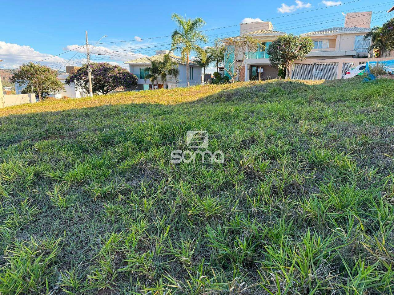 Lote à venda no Condominio Rosa dos Ventos: