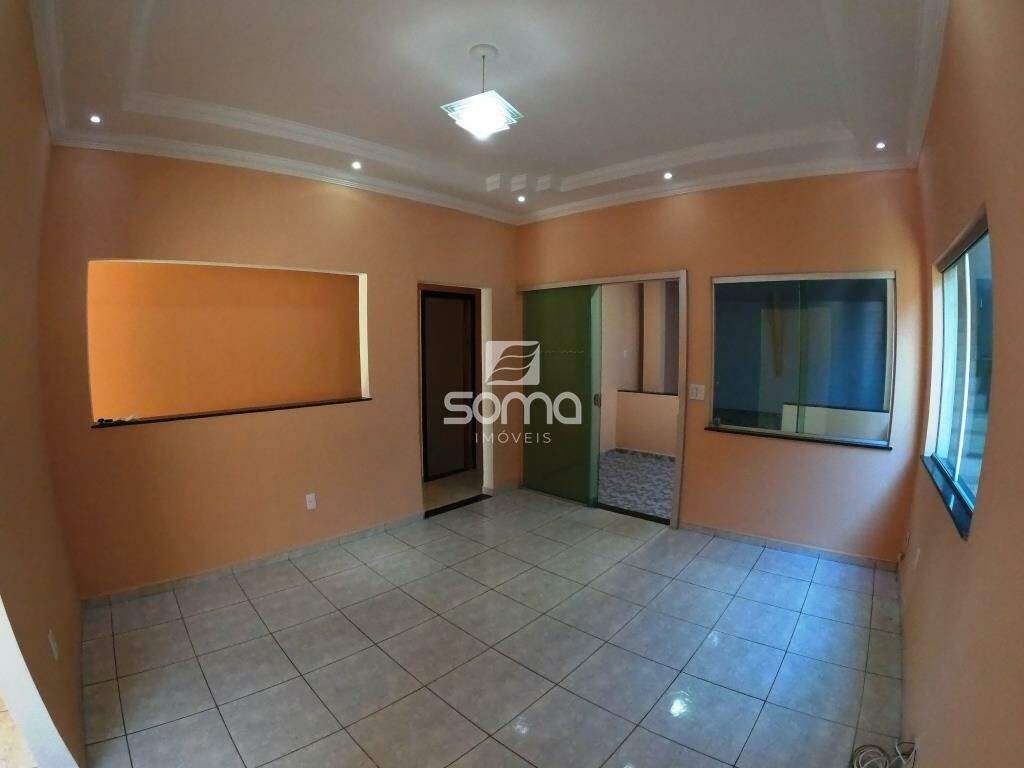 Casa para aluguel no Vida Nova: