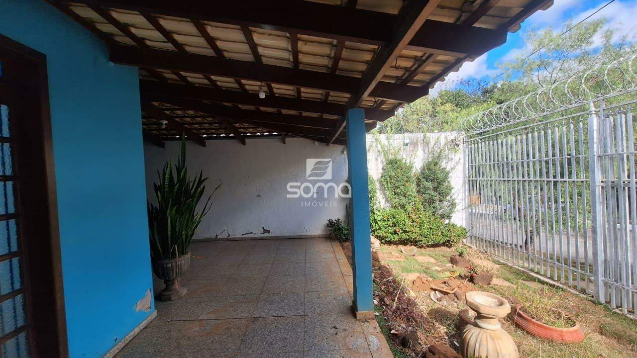 Casa em condomínio à venda no Rosa dos Ventos: