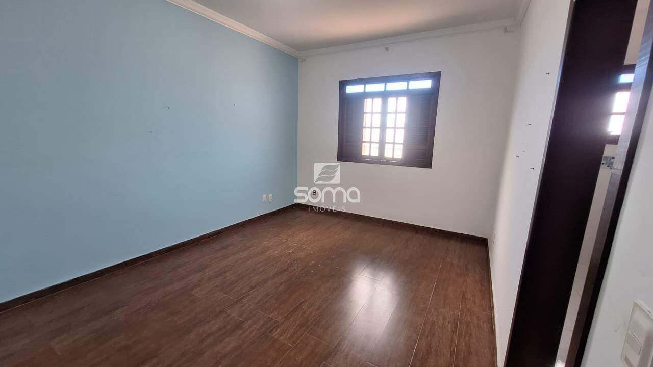 Casa em condomínio à venda no Rosa dos Ventos: