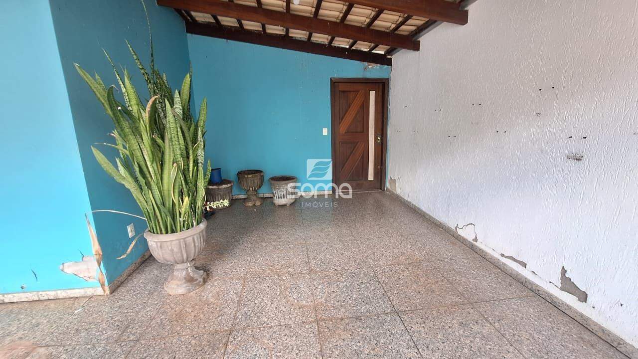 Casa em condomínio à venda no Rosa dos Ventos:
