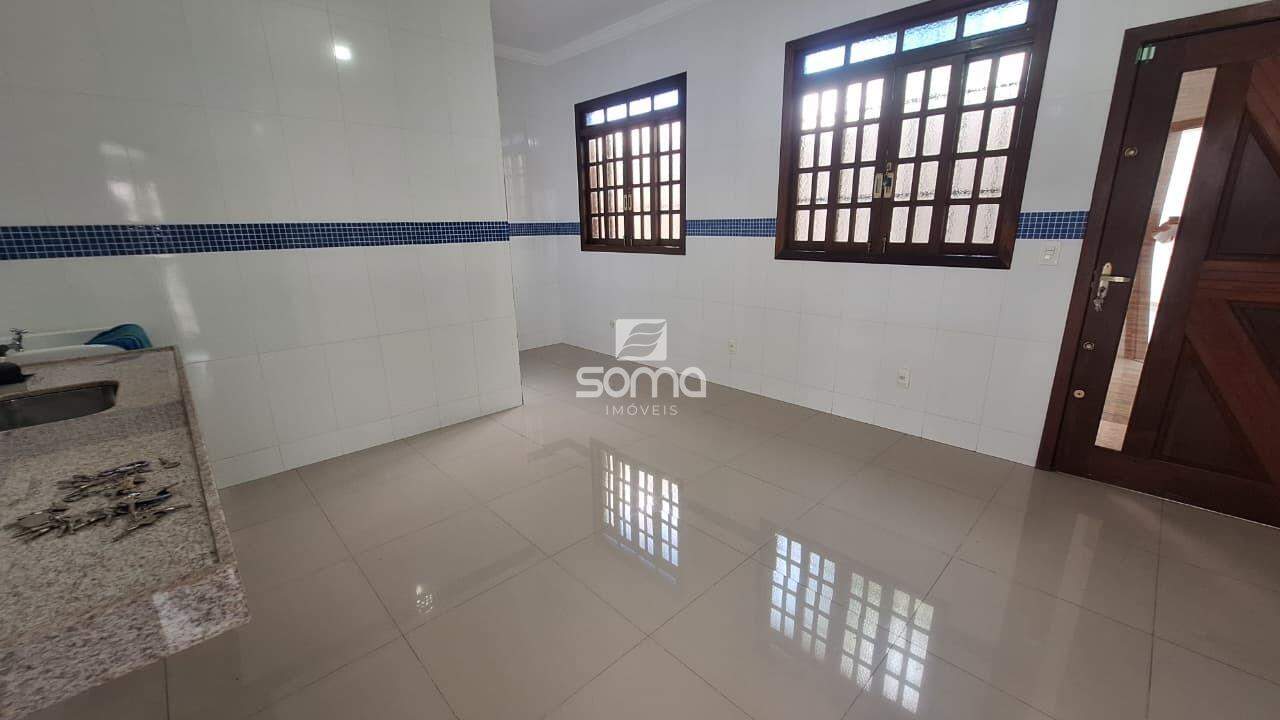 Casa em condomínio à venda no Rosa dos Ventos: