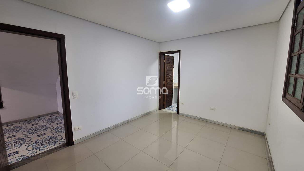 Casa em condomínio à venda no Rosa dos Ventos: