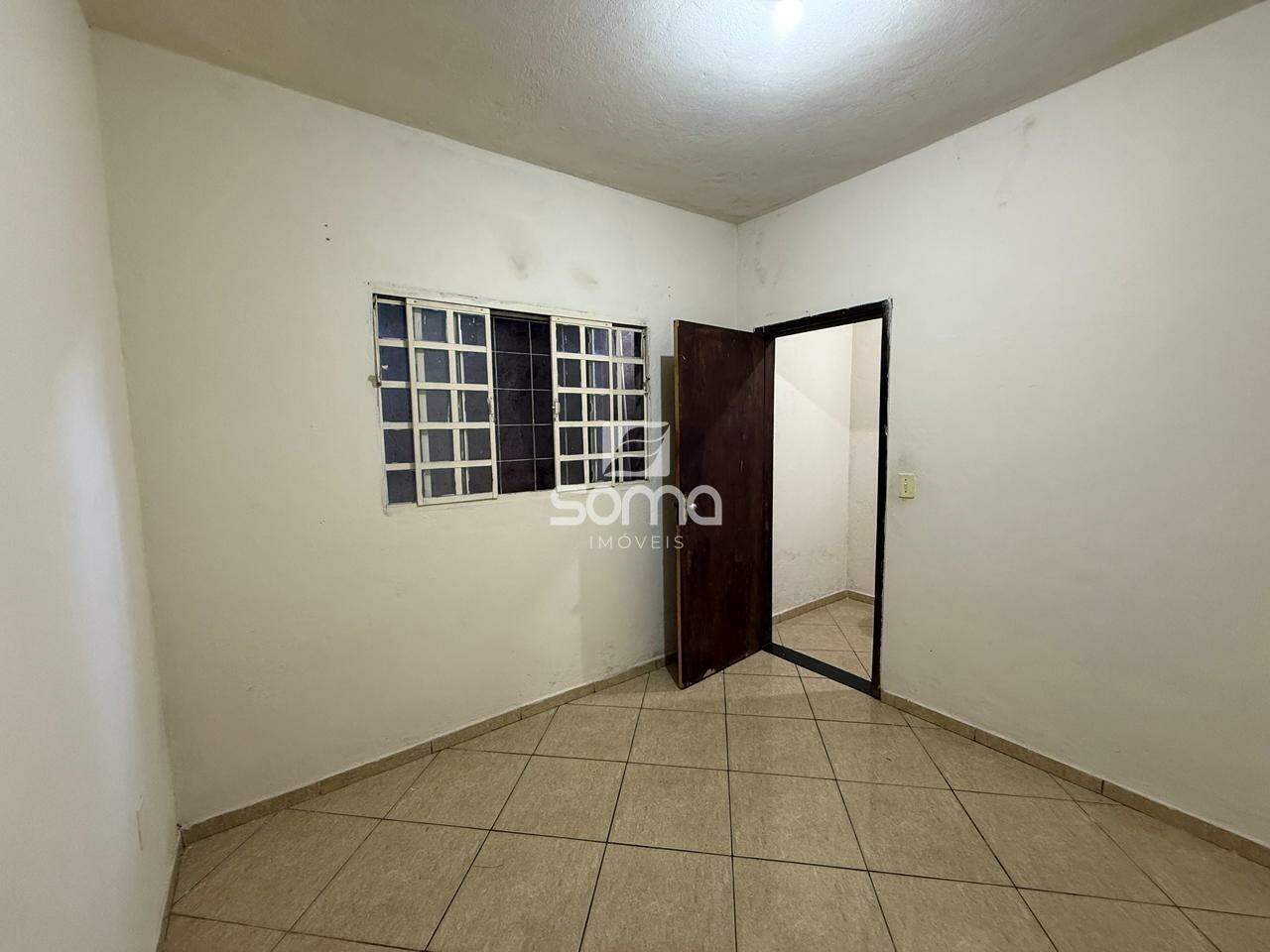 Casa à venda no Célvia: