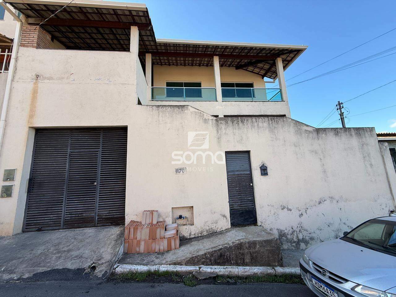 Casa à venda no Célvia: