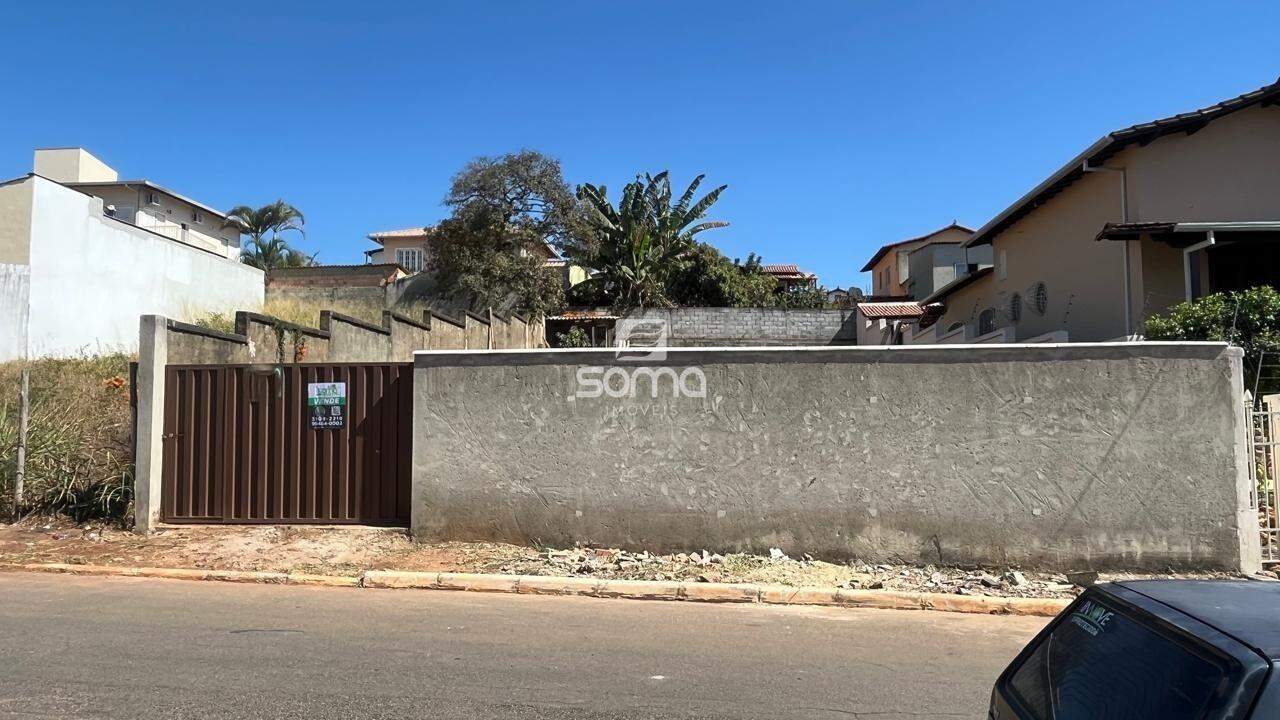 Lote à venda no Jardim Itau: