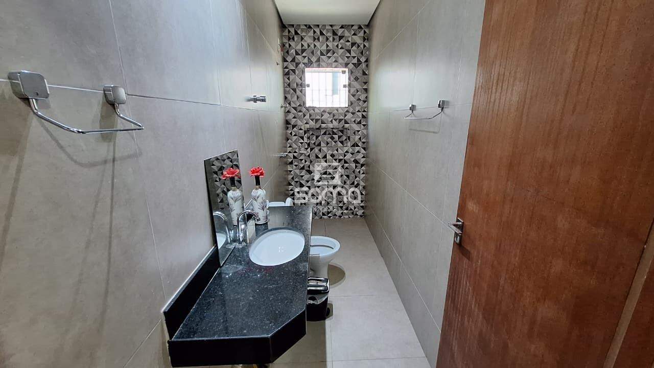 Casa à venda no Chácaras Cachoeira: