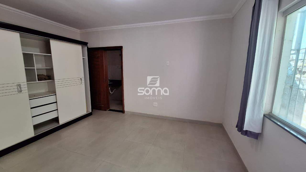 Casa à venda no Chácaras Cachoeira: