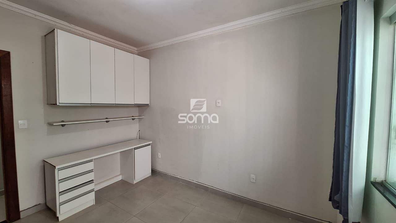 Casa à venda no Chácaras Cachoeira: