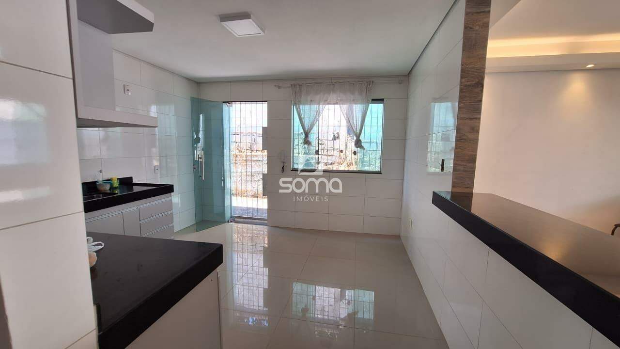 Casa à venda no Chácaras Cachoeira: