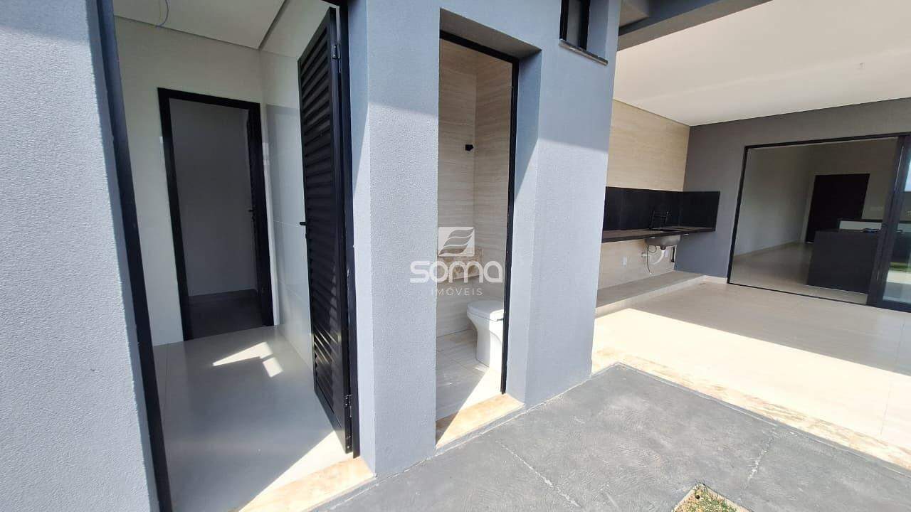 Casa em condomínio à venda no Cond. Villas Park III: