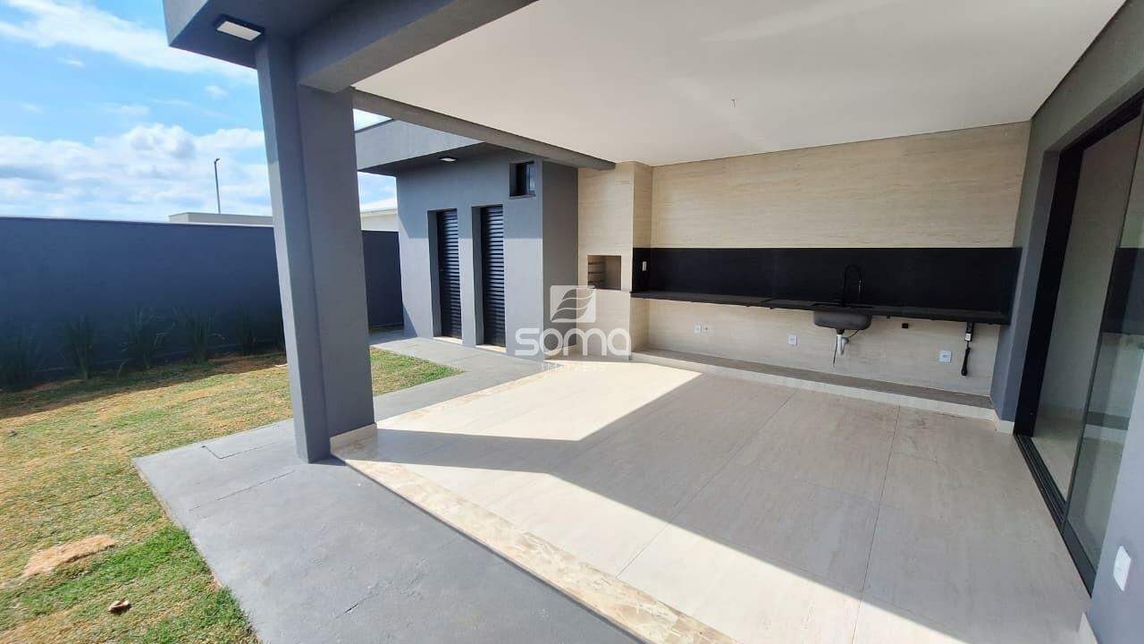 Casa em condomínio à venda no Cond. Villas Park III: