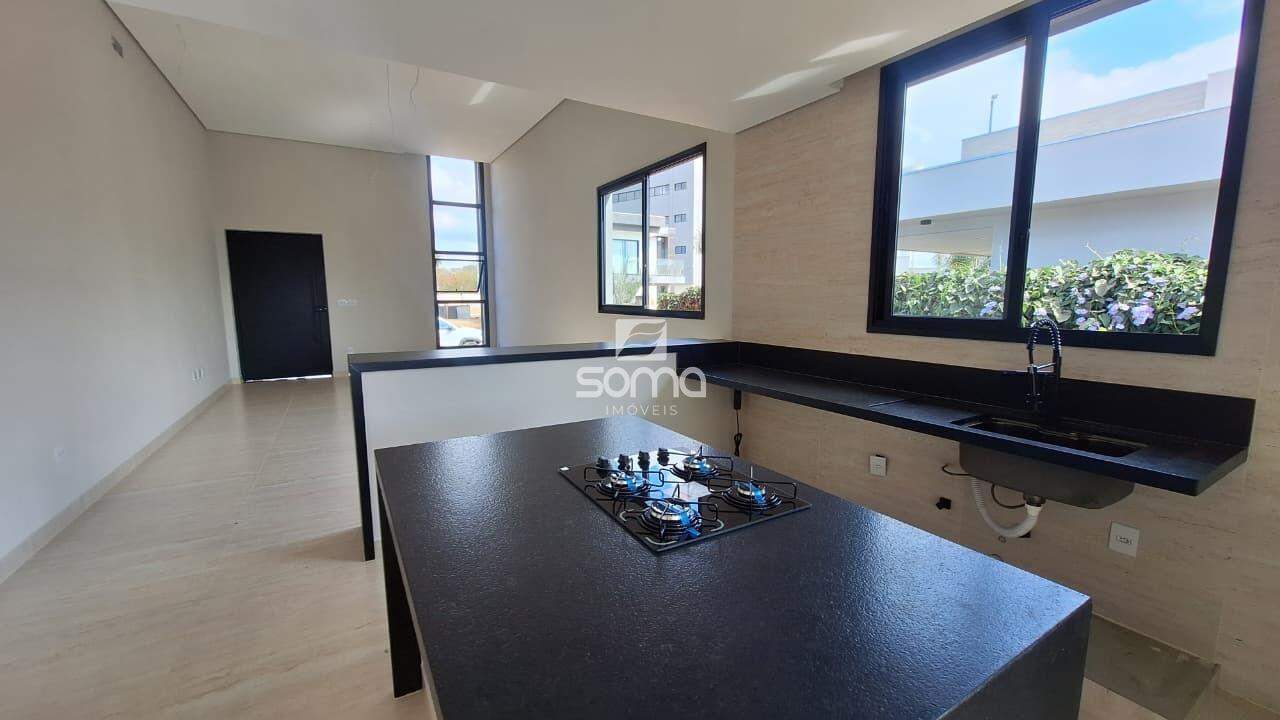 Casa em condomínio à venda no Cond. Villas Park III:
