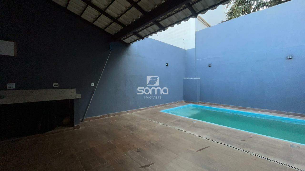 Casa Geminada à venda no Dom Pedro I: 