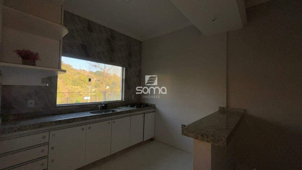 Casa Geminada à venda no Dom Pedro I: 