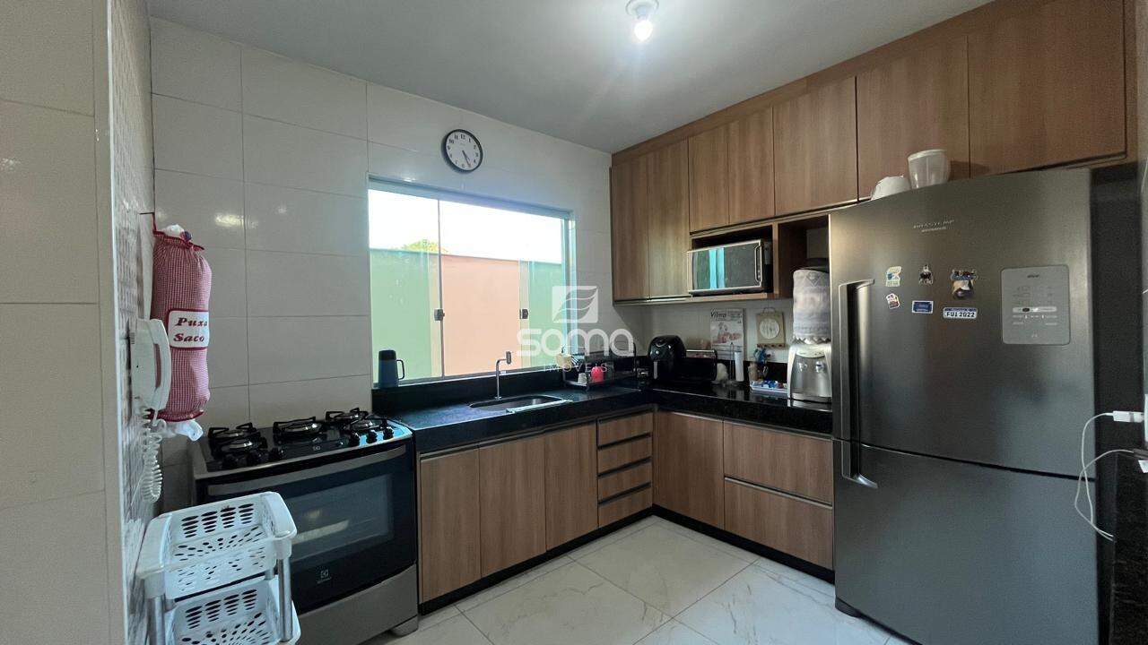 Casa à venda no Maria De Lourdes: 
