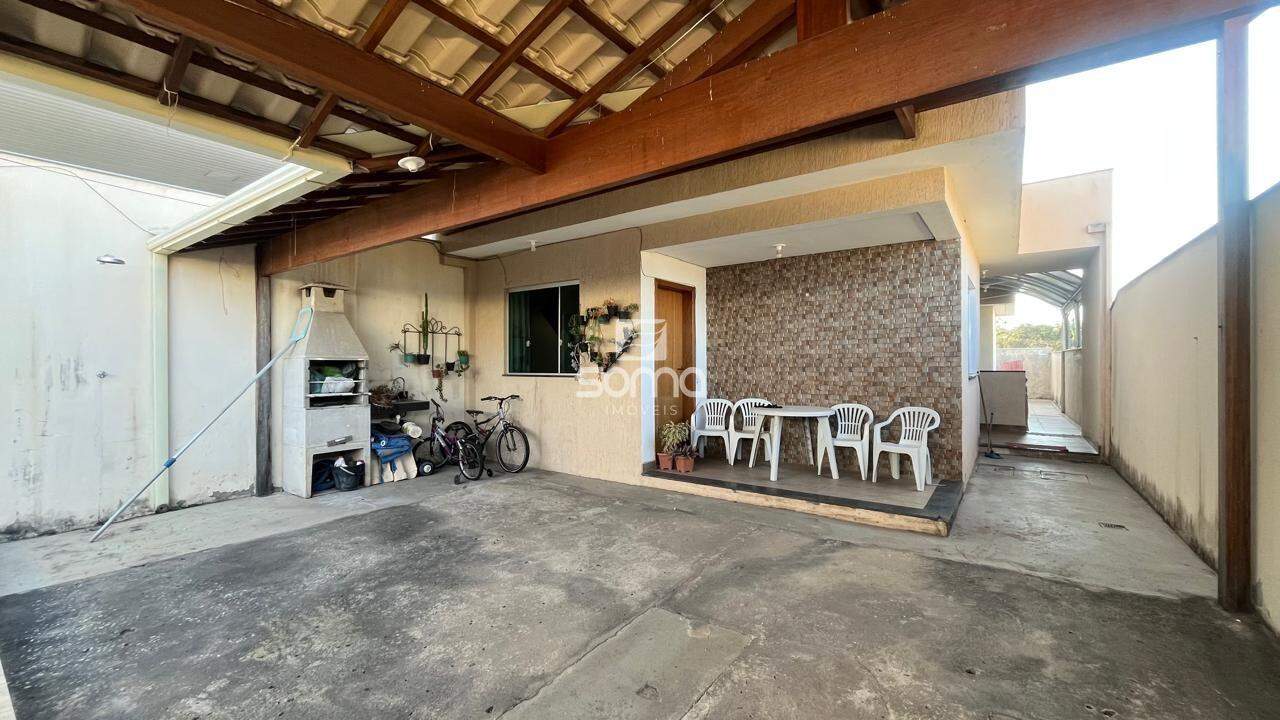 Casa à venda no Maria De Lourdes: 