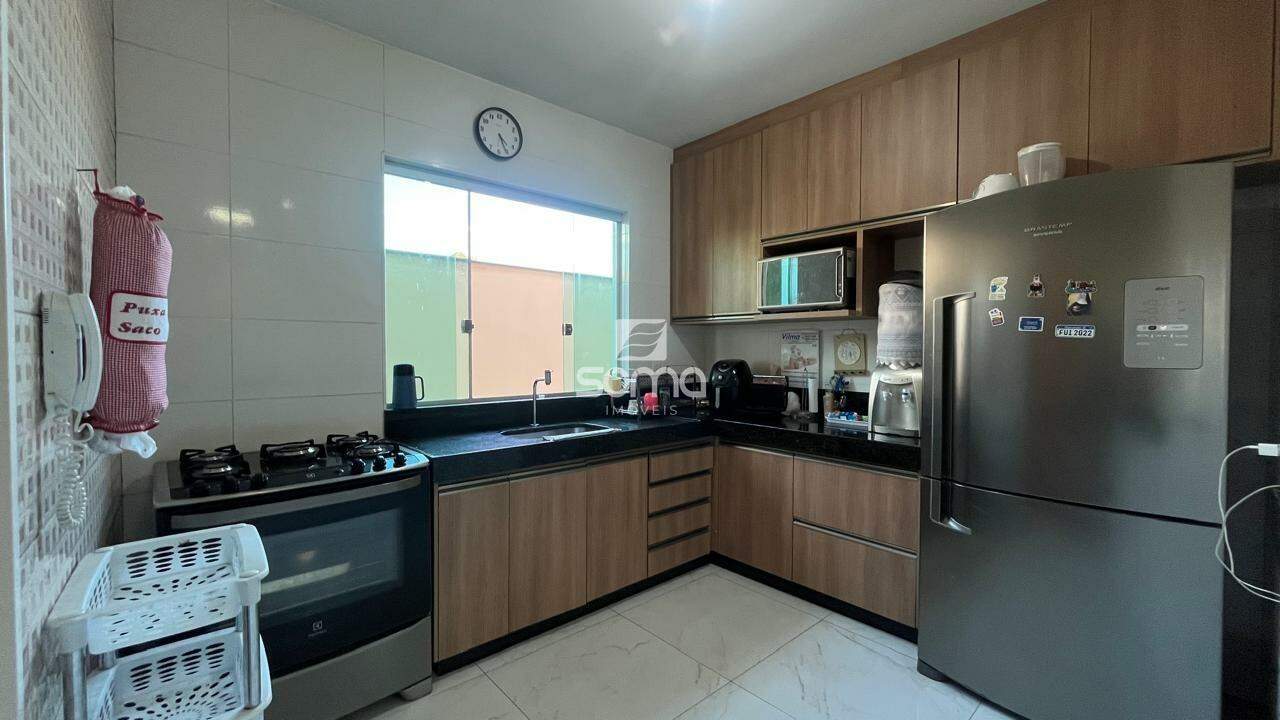 Casa à venda no Maria De Lourdes: 