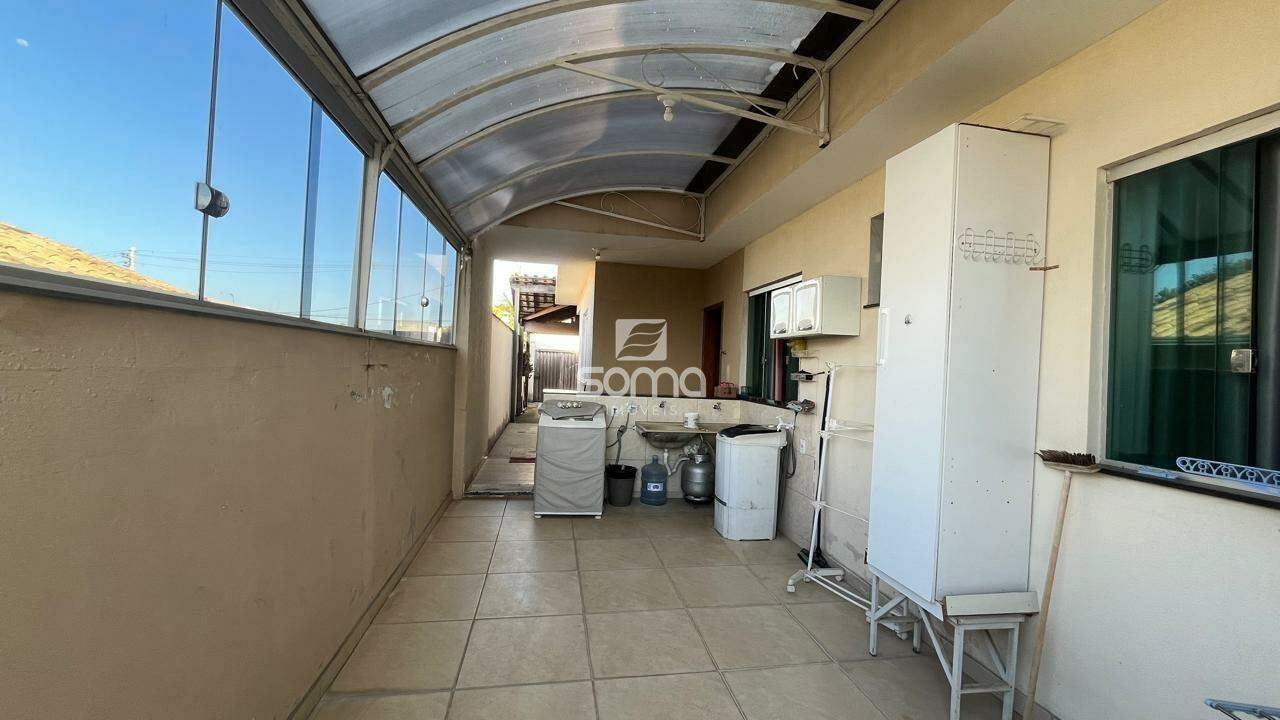 Casa à venda no Maria De Lourdes: 