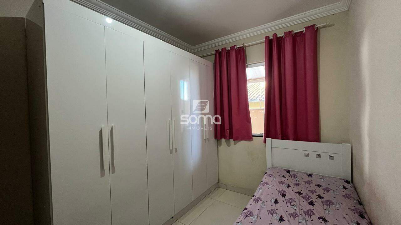 Casa à venda no Maria De Lourdes: 