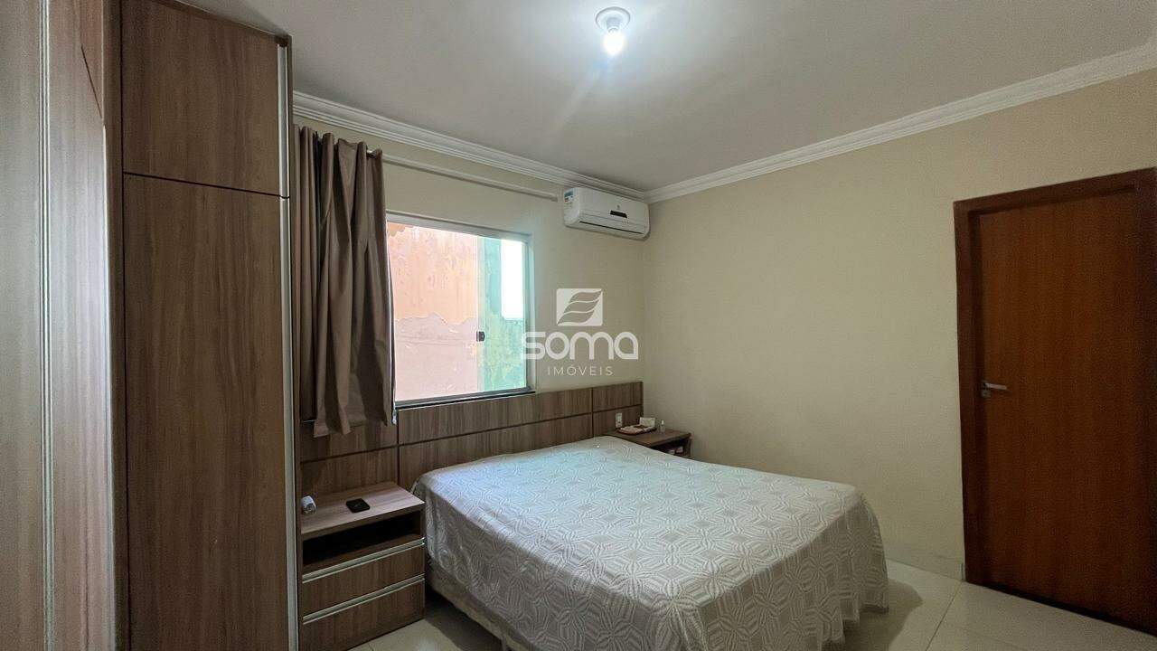 Casa à venda no Maria De Lourdes: 