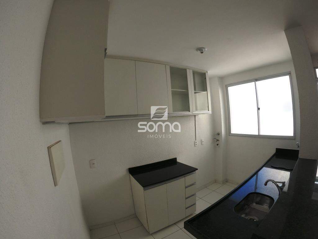Apartamento para aluguel no Serra Dourada: 