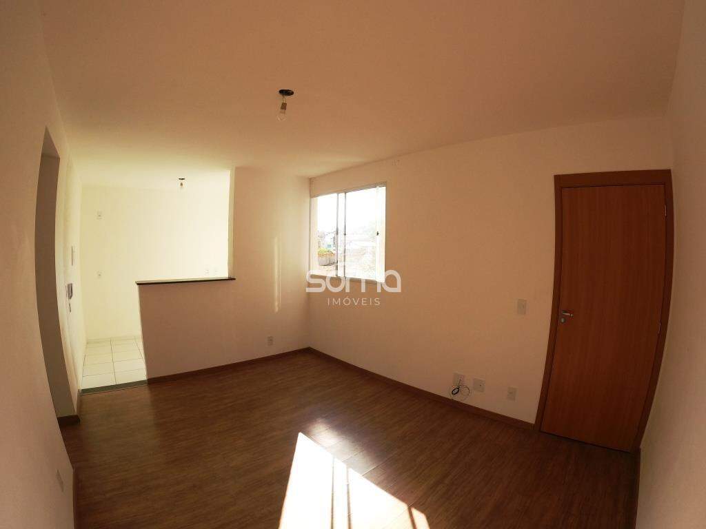 Apartamento para aluguel no Serra Azul: