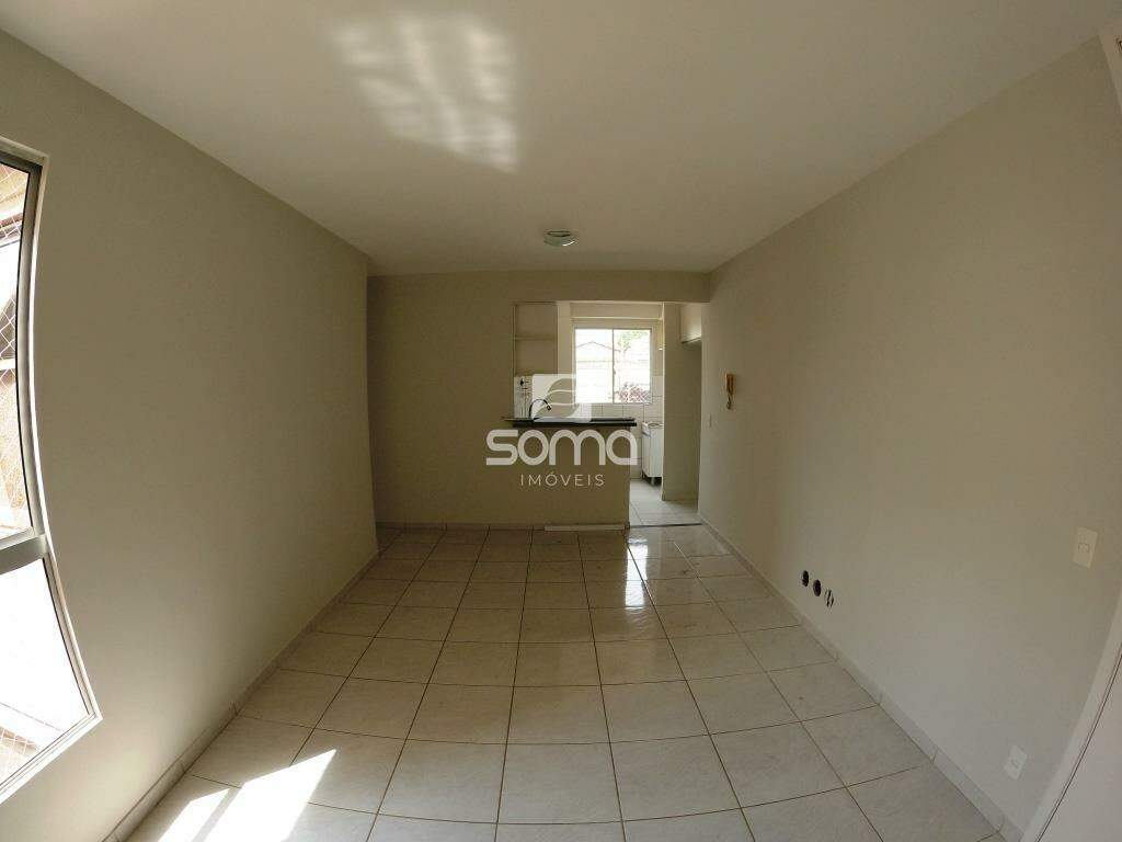 Apartamento para aluguel no Célvia: 