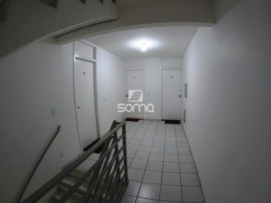 Apartamento para aluguel no Célvia: 