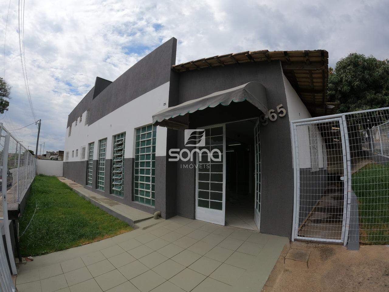 Área Comercial para aluguel no Centro: