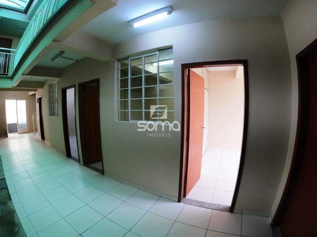 Área Comercial para aluguel no Centro: