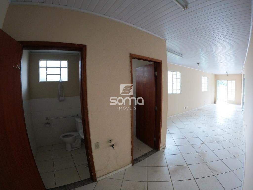 Área Comercial para aluguel no Centro: