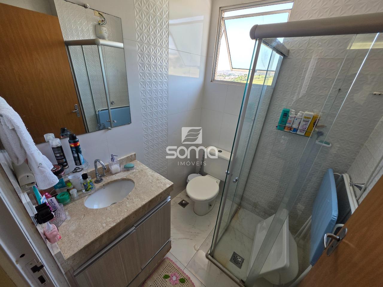 Apartamento à venda no Bonsucesso: