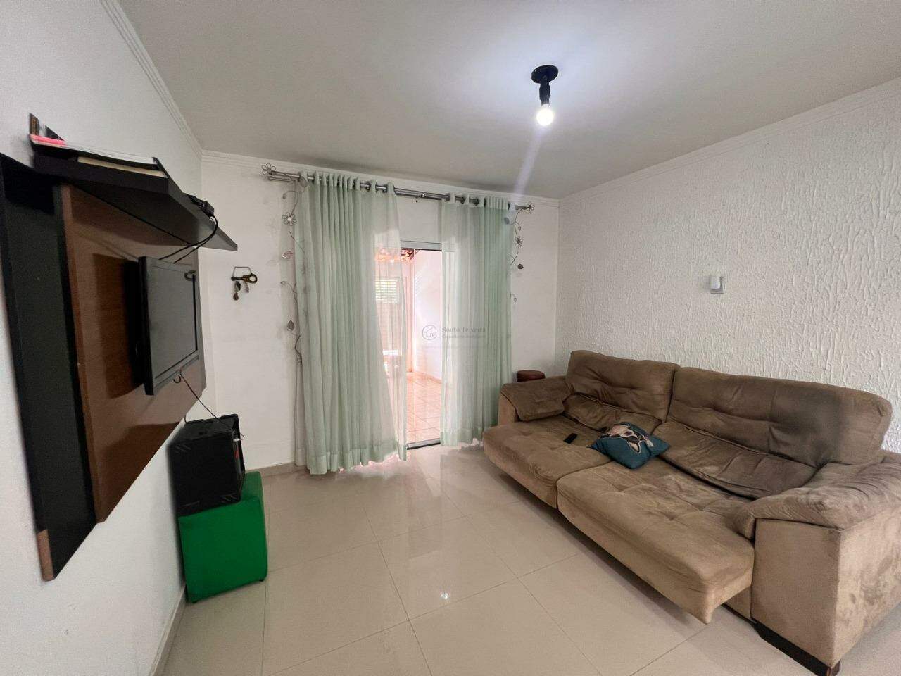 Casa à venda no Jardim Rubi: 