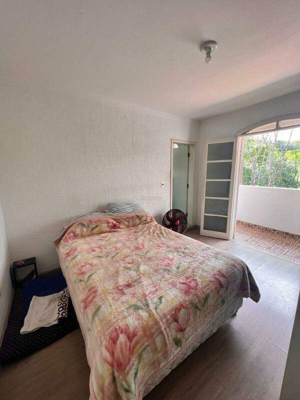 Casa à venda no Jardim Rubi: 