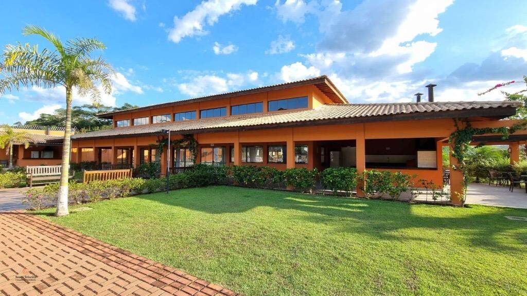 Casa em condomínio à venda no Cézar de Souza: 