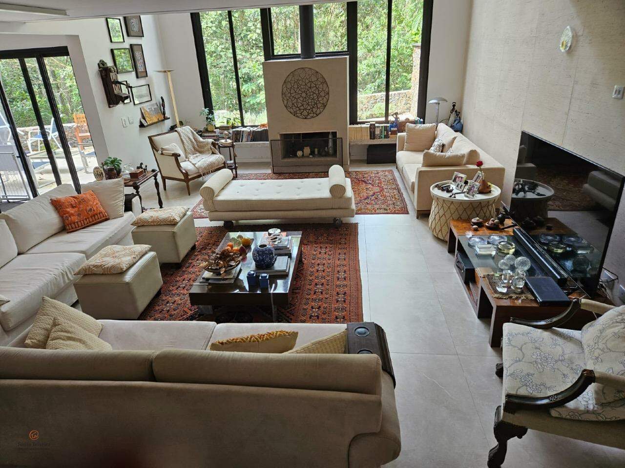 Casa em condomínio à venda no Cézar de Souza: 