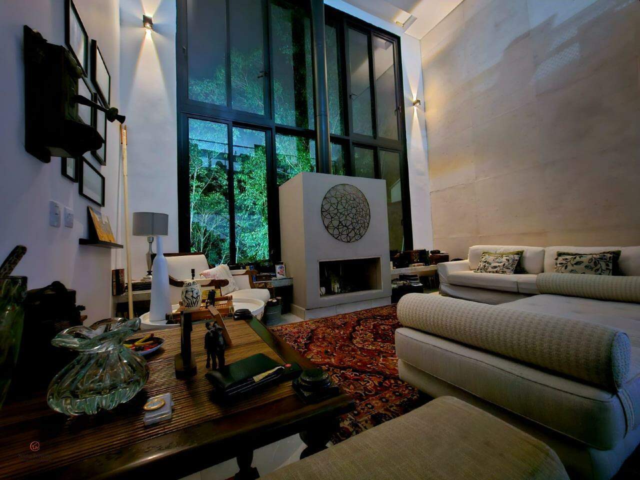 Casa em condomínio à venda no Cézar de Souza: 