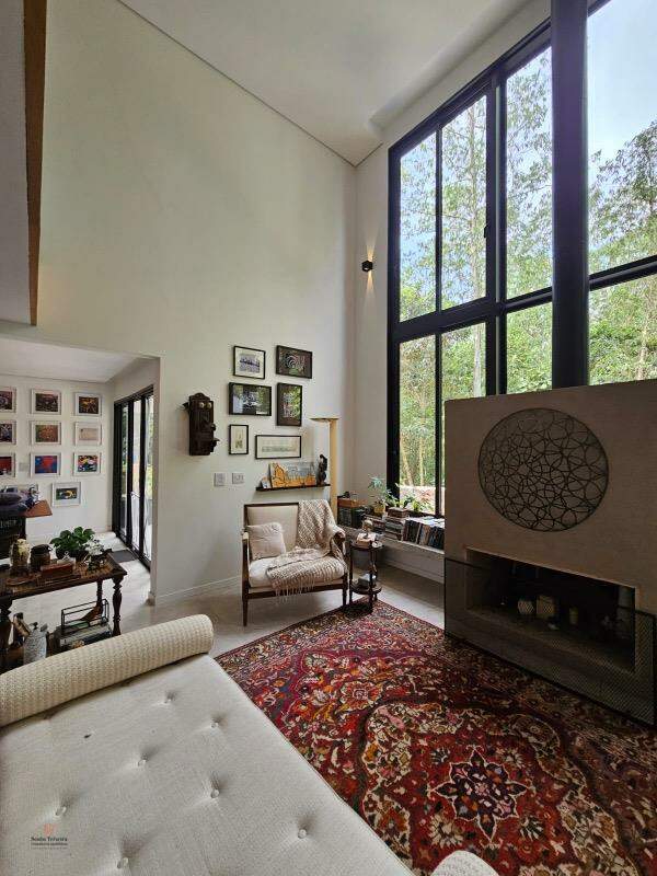 Casa em condomínio à venda no Cézar de Souza: 