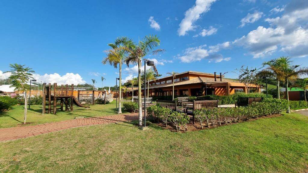 Casa em condomínio à venda no Cézar de Souza: 