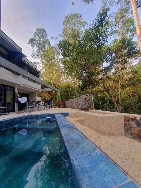 Casa em condomínio à venda no Cézar de Souza: 