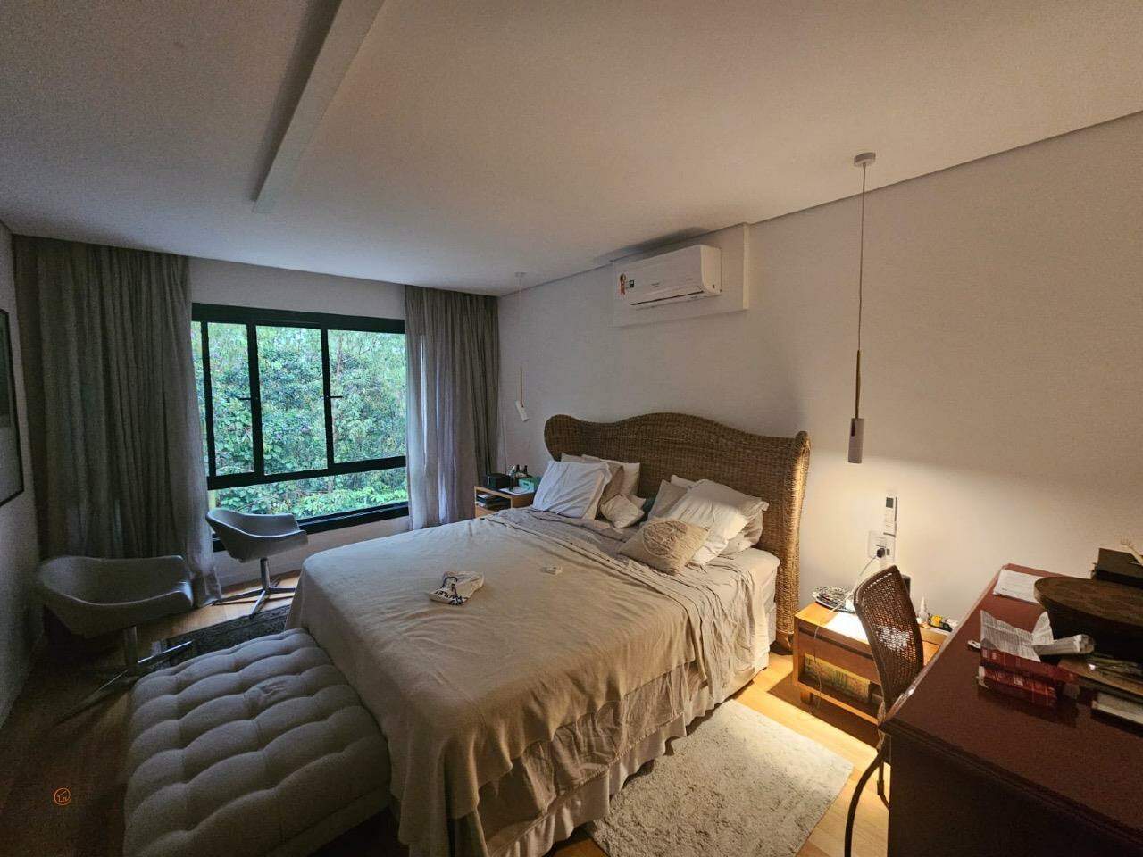 Casa em condomínio à venda no Cézar de Souza: 