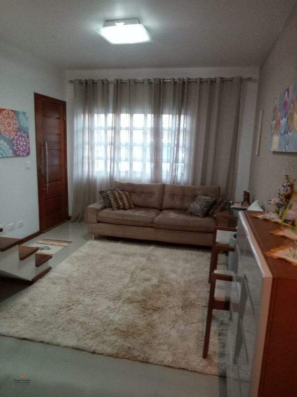 Casa em condomínio à venda no Vila Caputera: 