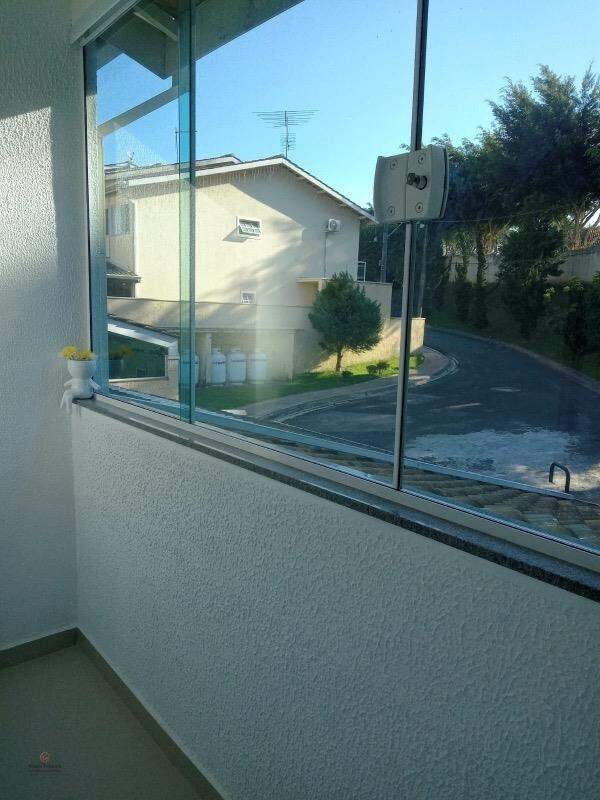 Casa em condomínio à venda no Vila Caputera: 