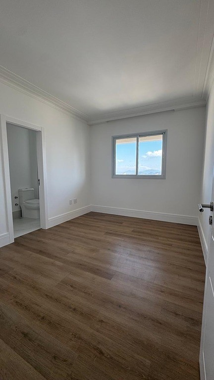 Apartamento à venda no Meia Praia: 24756588_4.jpg