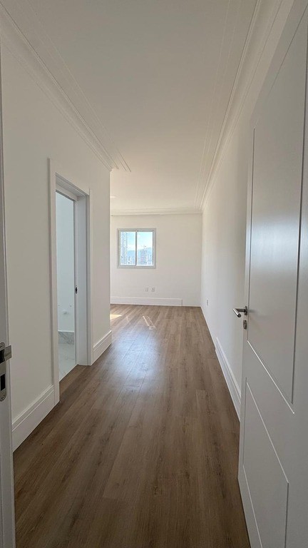 Apartamento à venda no Meia Praia: 24756590_4.jpg