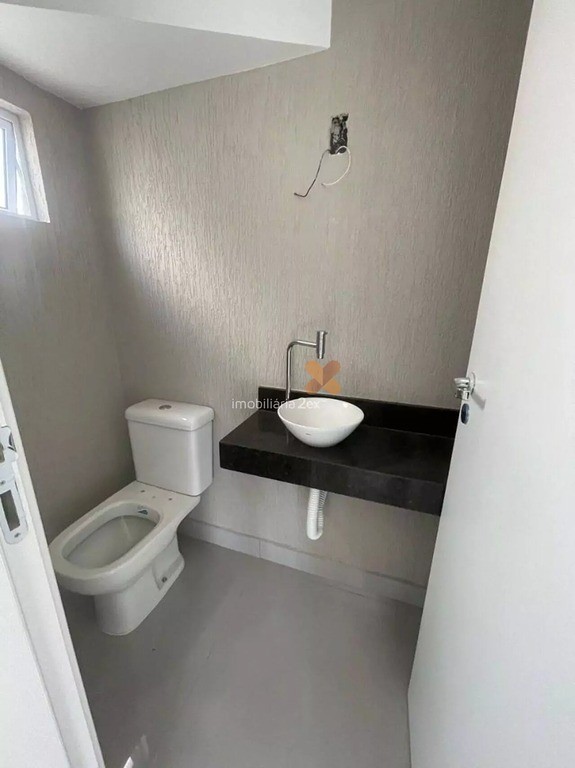 Casa em condomínio à venda no Bairro Alto: 24721150_4.jpg