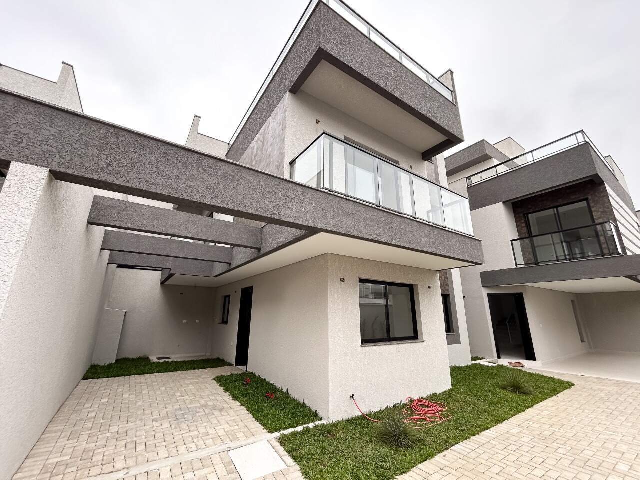 Sobrado à venda no Santa Felicidade: 