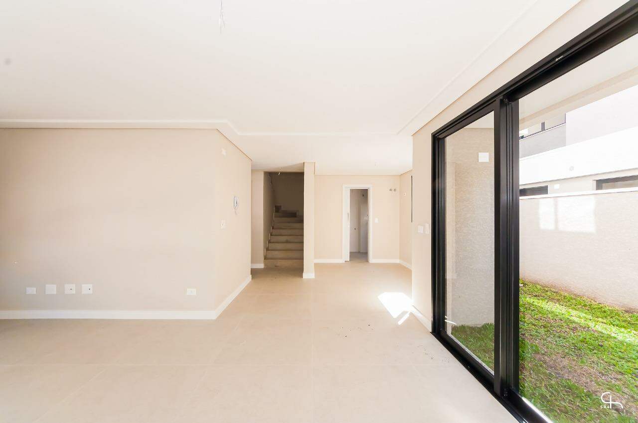 Sobrado em condomínio à venda no Santa Felicidade: 