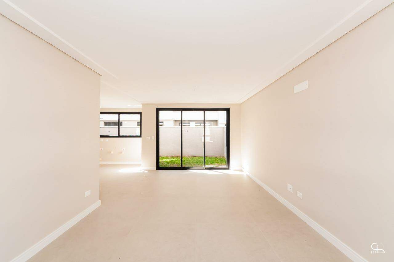 Sobrado em condomínio à venda no Santa Felicidade: 